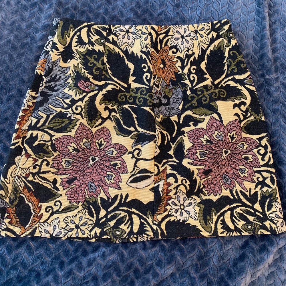 Top Shop Patterned Skirt